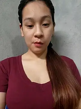 -Hicici- online show from April 24, 2026, 2:13 am