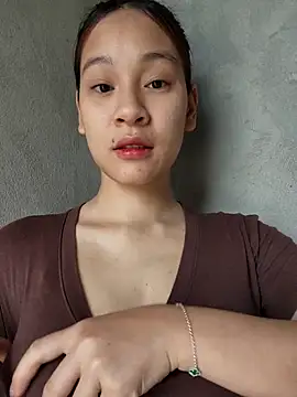 -Hicici- online show from April 11, 2026, 12:07 am