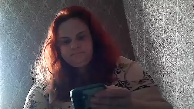 DollyGersonn online show from May 16, 2026, 4:44 am
