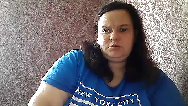 DollyGersonn online show from June 18, 2026, 6:01 am