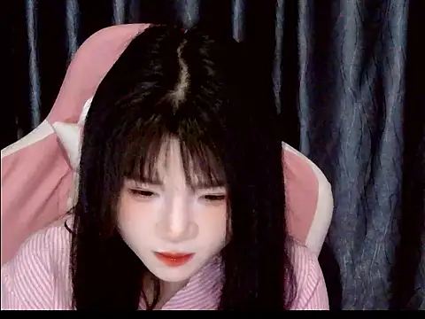 Cum-withyou online show from March 18, 2026, 3:35 pm