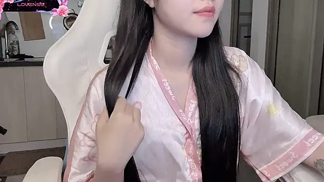 Ngan-Baby online show from March 25, 2026, 3:06 am