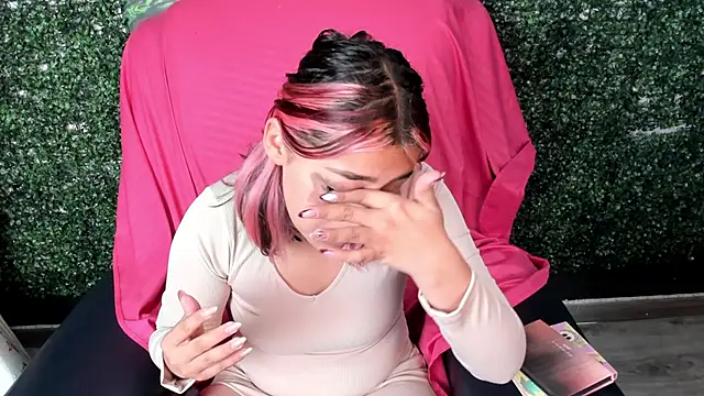 PinkyyPieee  online show from April 6, 2026, 11:55 am