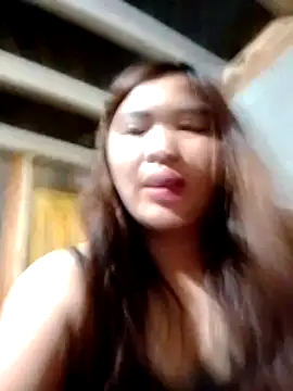 YAONIKUTE online show from May 6, 2026, 8:35 pm