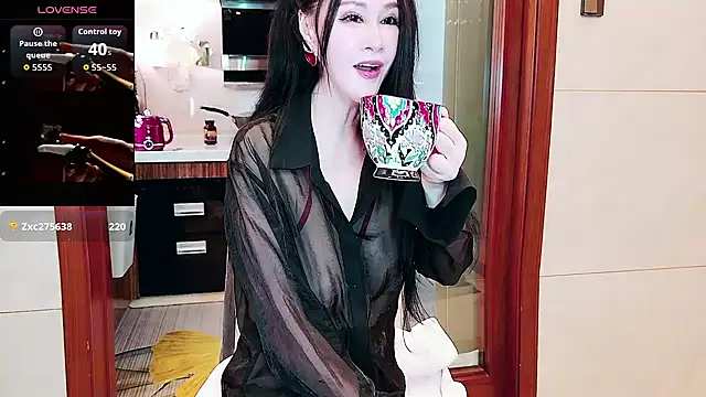 nuanuanbaobei online show from June 4, 2026, 5:34 am
