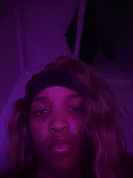 zandralanea online show from March 12, 2026, 5:06 pm