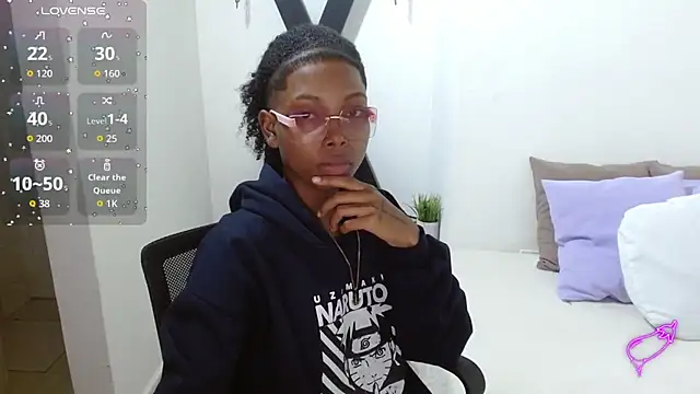 Naomi Street online show from March 26, 2026, 11:52 am