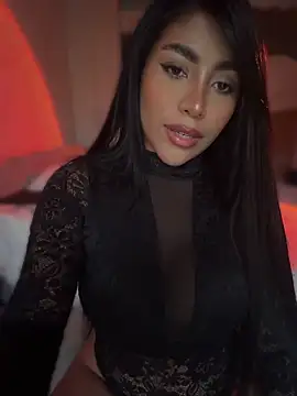 SaraValentina11 online show from May 30, 2026, 10:15 pm