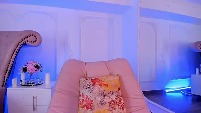 LucianaBlanco  online show from March 20, 2026, 8:21 pm