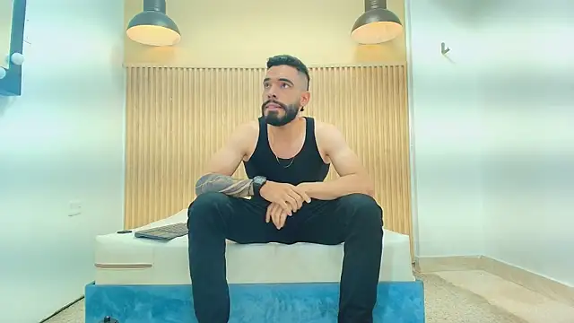 JEAN LEWIS2 online show from March 27, 2026, 7:59 pm