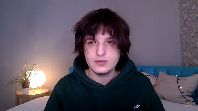 delalex online show from April 17, 2026, 6:33 pm