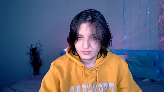 delalex online show from April 6, 2026, 1:45 am