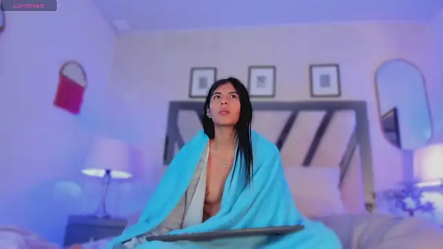 Violettaa Stone online show from March 21, 2026, 8:19 am