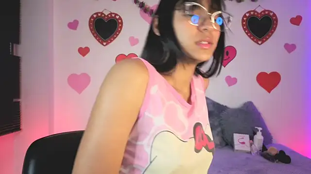 PaulaCutexs online show from March 15, 2026, 1:45 am