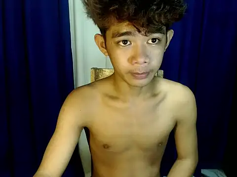 Snapshot of boynextdoorjosh chatting on March 22, 2026, 6:26 am boynextdoorjosh online show from March 22, 2026, 6:26 am