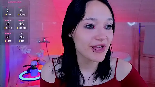 Snapshot of DarcyBlackwood chatting on June 17, 2026, 1:27 am DarcyBlackwood online show from June 17, 2026, 1:27 am