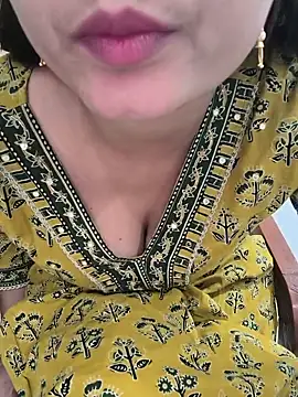 Jesmin khan01 online show from June 16, 2026, 12:38 pm
