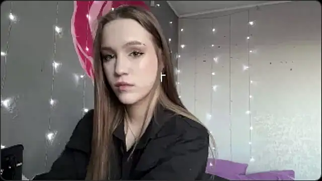 Snapshot of AnnaWasp chatting on March 15, 2026, 5:14 am AnnaWasp online show from March 15, 2026, 5:14 am