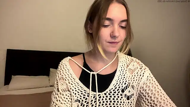 RoxyWet online show from April 29, 2026, 1:37 pm