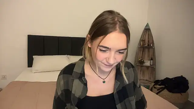 RoxyWet online show from April 1, 2026, 1:34 pm