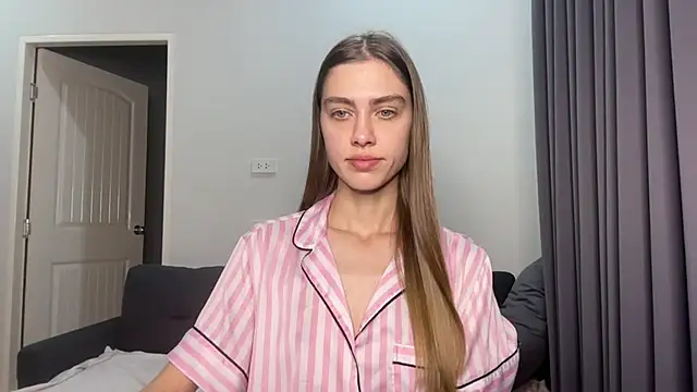 Snapshot of SonyaScarlett chatting on March 13, 2026, 10:26 pm SonyaScarlett online show from March 13, 2026, 10:26 pm