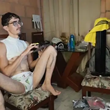 jhosuamoore online show from April 8, 2026, 1:45 pm