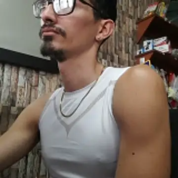 jhosuamoore online show from April 18, 2026, 4:31 pm