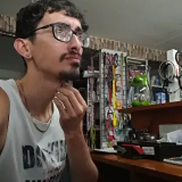 jhosuamoore online show from April 21, 2026, 8:37 pm