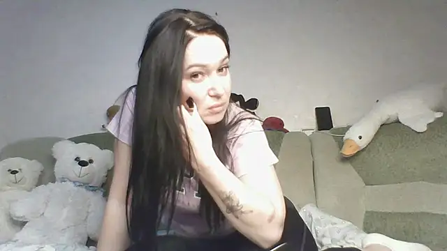 LindaDoll99 online show from March 25, 2026, 9:46 pm