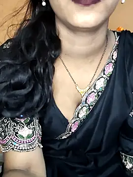 Hot lady234 online show from June 18, 2026, 4:56 pm