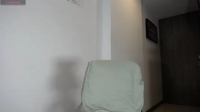 Axel Dominus online show from June 24, 2026, 10:03 am