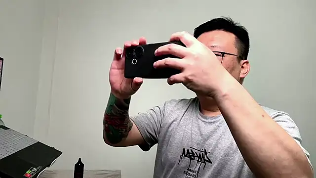 Snapshot of shentong0312 chatting on March 15, 2026, 3:08 pm shentong0312 online show from March 15, 2026, 3:08 pm