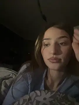 CuteCeline18 online show from March 11, 2026, 9:53 pm