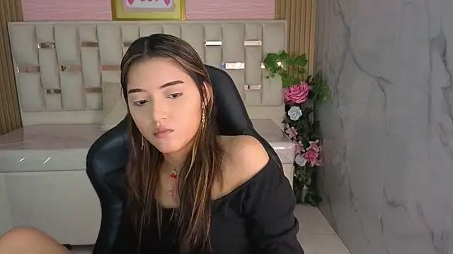 veronicaa s online show from June 20, 2026, 8:03 pm