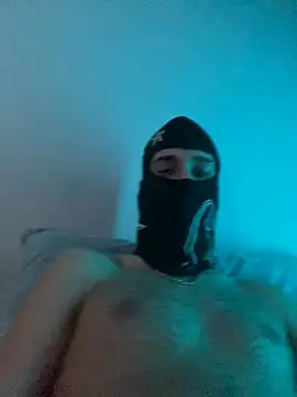Snapshot of hardboii00 chatting on April 10, 2026, 10:06 pm hardboii00 online show from April 10, 2026, 10:06 pm
