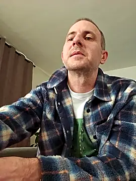 dufatcock online show from March 14, 2026, 7:36 am