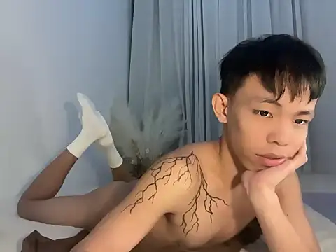 hottasianboy online show from July 7, 2026, 1:58 pm