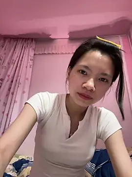 Snapshot of Drieevisexxx chatting on April 22, 2026, 8:32 am Drieevisexxx online show from April 22, 2026, 8:32 am