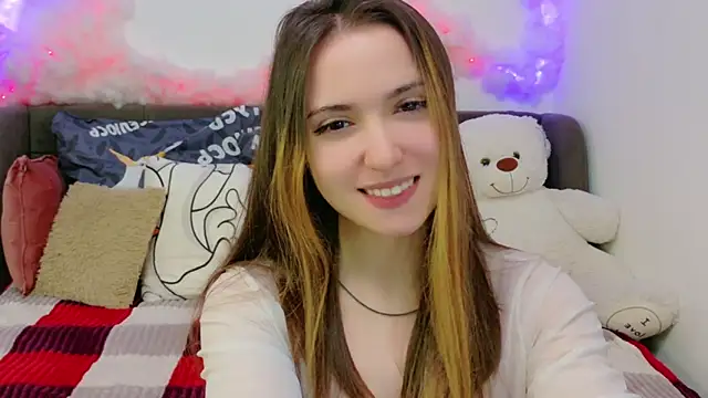 LeenMoonie online show from May 28, 2026, 3:40 pm