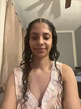 karlatiburcio online show from May 6, 2026, 12:47 am