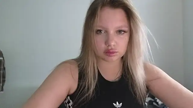 bettyloveu online show from August 6, 2026, 11:05 am