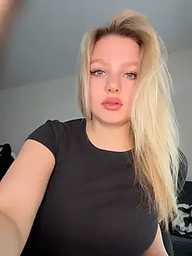 bettyloveu online show from April 9, 2026, 11:05 am