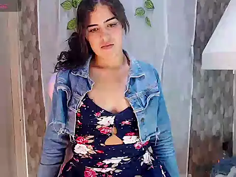 aurora Diazcm online show from March 13, 2026, 10:37 pm