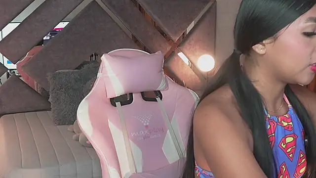 Naomi-Gray online show from August 6, 2026, 6:36 pm