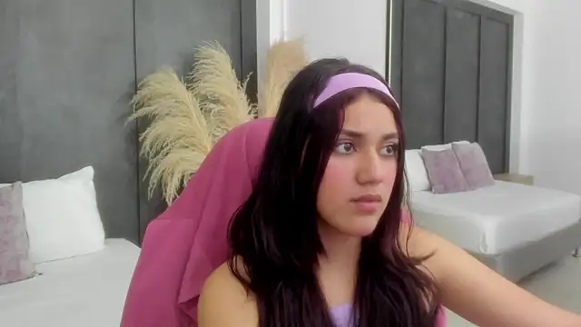 Snapshot of cristin_collins chatting on May 7, 2026, 9:40 pm cristin collins online show from May 7, 2026, 9:40 pm
