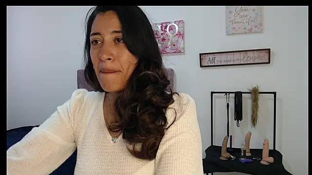 violeta scott online show from May 5, 2026, 12:52 pm