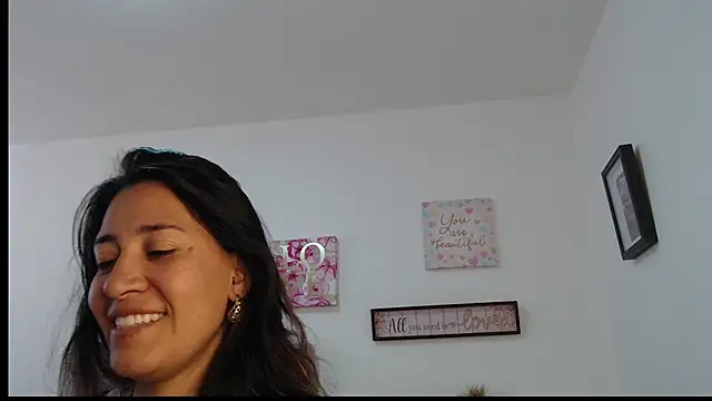 violeta scott online show from May 13, 2026, 4:36 pm