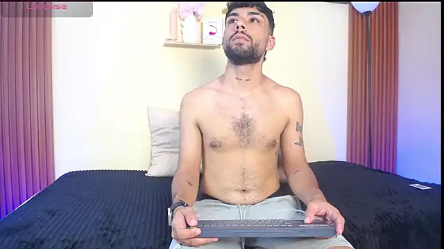 Snapshot of ALEX_SCOT chatting on March 16, 2026, 7:38 pm ALEX SCOT online show from March 16, 2026, 7:38 pm