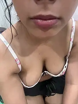 Snowygirl11 online show from May 10, 2026, 8:11 pm