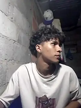 Snapshot of SOYFAKER chatting on April 2, 2026, 5:47 am SOYFAKER online show from April 2, 2026, 5:47 am